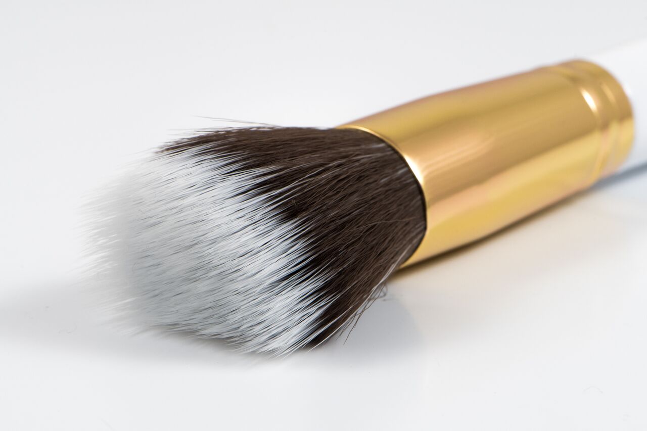 110 Face Brush